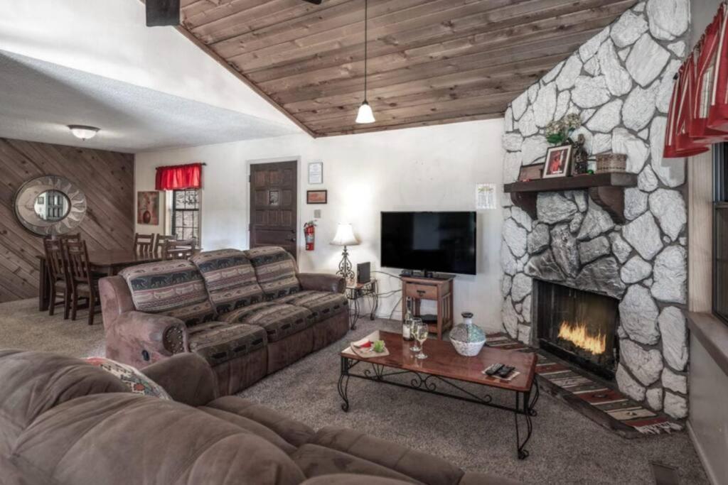 Coronado, Cabin at Ruidoso, with Forest View Exterior foto