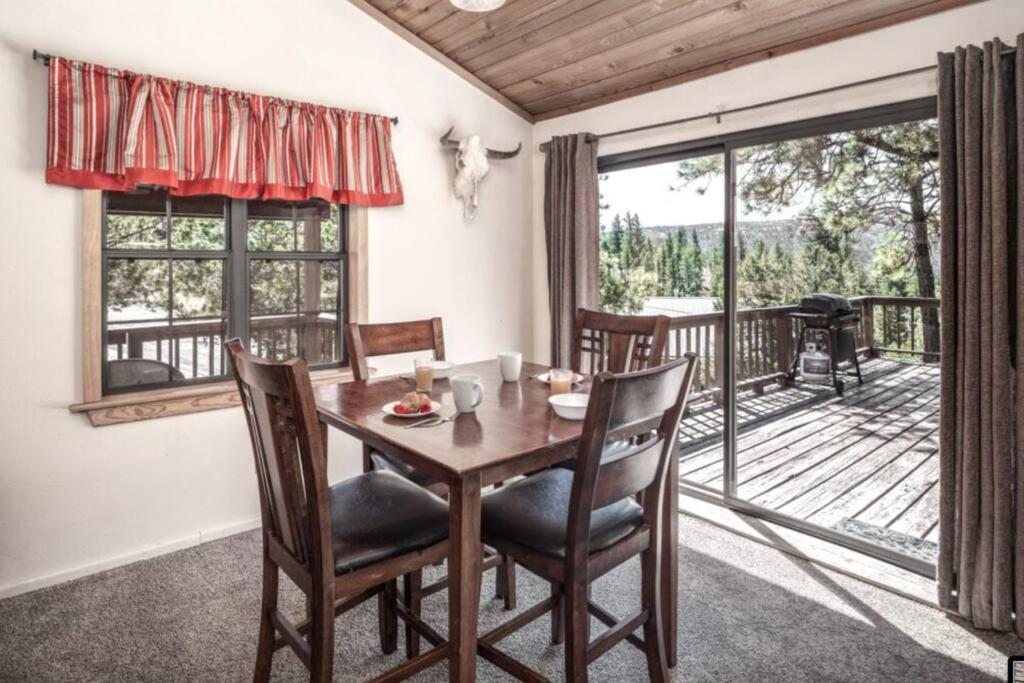 Coronado, Cabin at Ruidoso, with Forest View Exterior foto